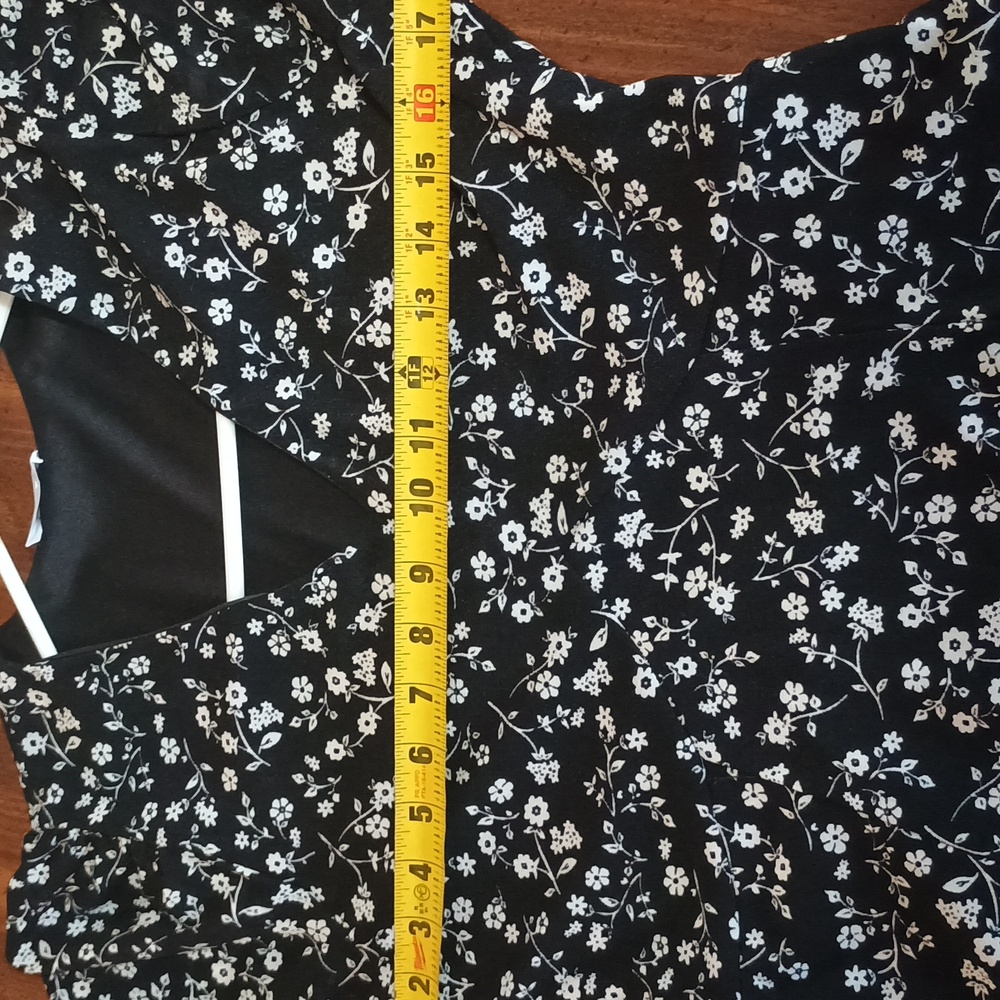 Siren Lily Black and White Floral Midi Dress Size Medium - Picture 8 of 8